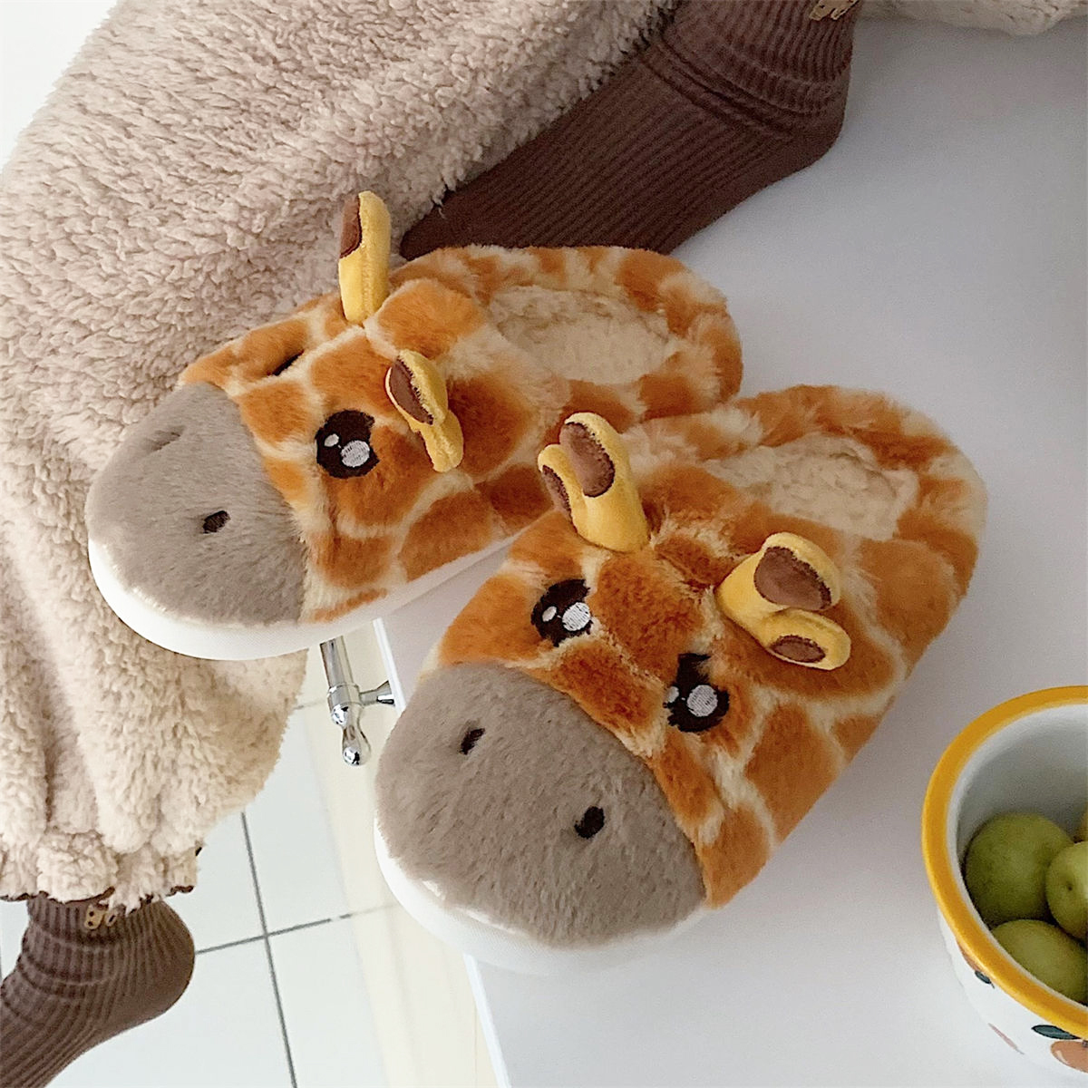 Slippers Fluffy Cartoon Giraffe Animal Slippers Antiskid Soft Plush Flats Home Shoes Plush Giraffe Slipper
